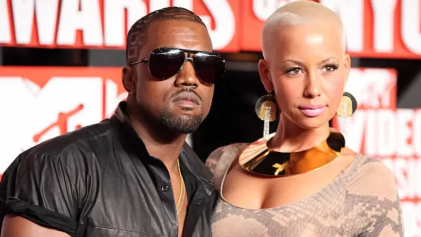 Amber Rose e Kanye West no VMA em 2009