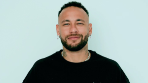 Neymar participa de campeonato de pôquer em São Paulo