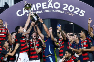 Jogadores do Flamengo comemorando título