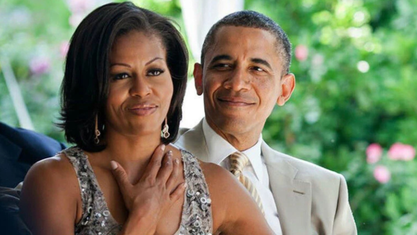 Michelle e Barack Obama juntos em festa