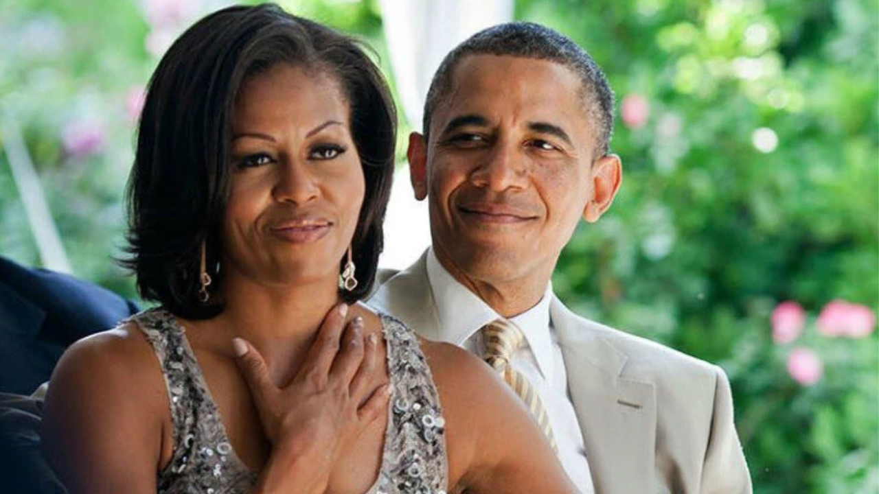 Michelle e Barack Obama juntos em festa