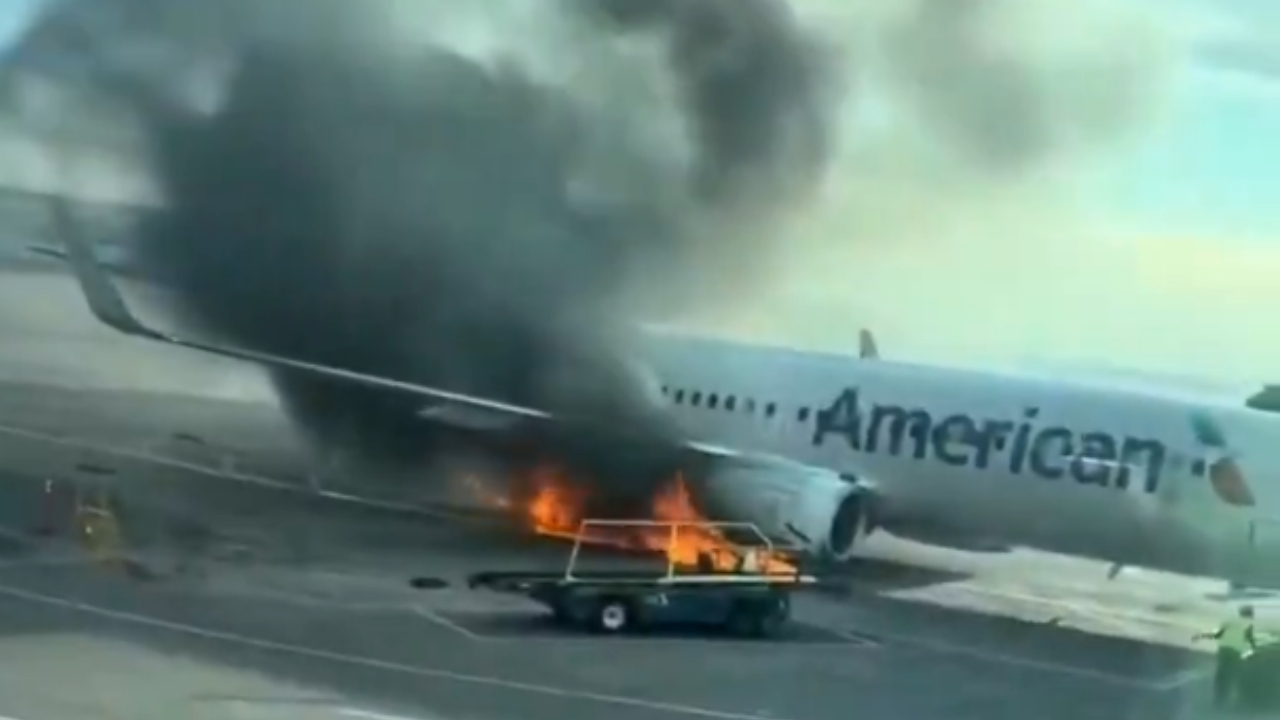 Avião pega fogo em Denver, nos Estados Unidos