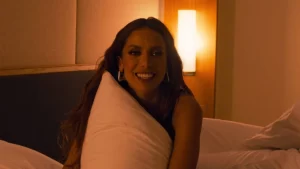 Anitta abre o coração sobre sua relação com a mãe e comenta sobre seu documentário