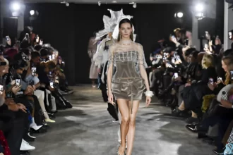 A vanguarda da moda na Paris Fashion Week 2025/26