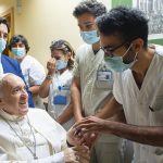 Papa Francisco no hospital