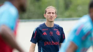 Flamengo: Filipe Luís é elogiado por ídolos do clube dos Anos 80
