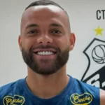 Com farto de gol, Guilherme pode ser artilheiro pelo Santos no Paulista após 6 anos