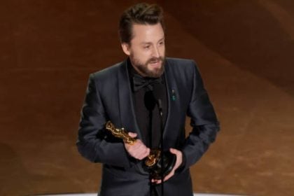 Kieran Culkin em discurso no Oscar 2025