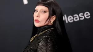 Lady Gaga conquista o topo da Billboard 200 com “MAYHEM”