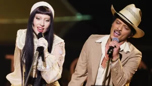 Lady Gaga e Bruno Mars estão há 150 dias em 1º lugar no Spotify Global