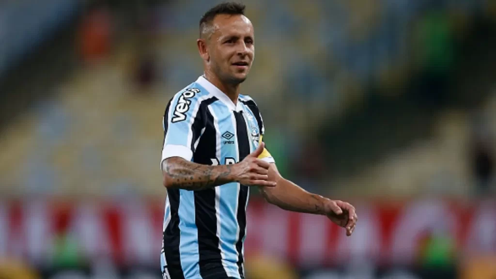 Rafinha deixa o Coritiba e atrai interesse de grandes clubes brasileiros