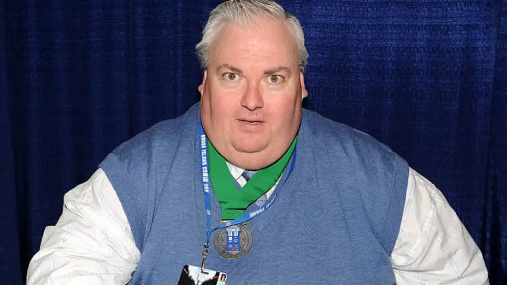 Morre Simon Fisher-Becker, ator de Harry Potter e Doctor Who aos 63  anos