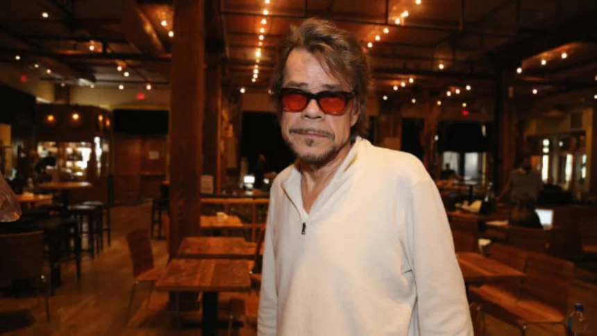 David Johansen, vocalista do New York Dolls, morre aos 75 anos