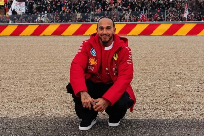 Lewis Hamilton pela Ferrari