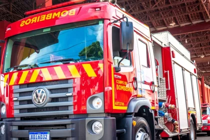 Caminhão dos bombeiros