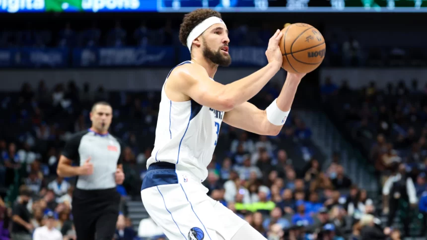 Klay Thompson em jogo pelo Mavericks