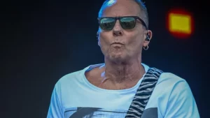 Tony Bellotto agradece apoio após diagnóstico de tumor