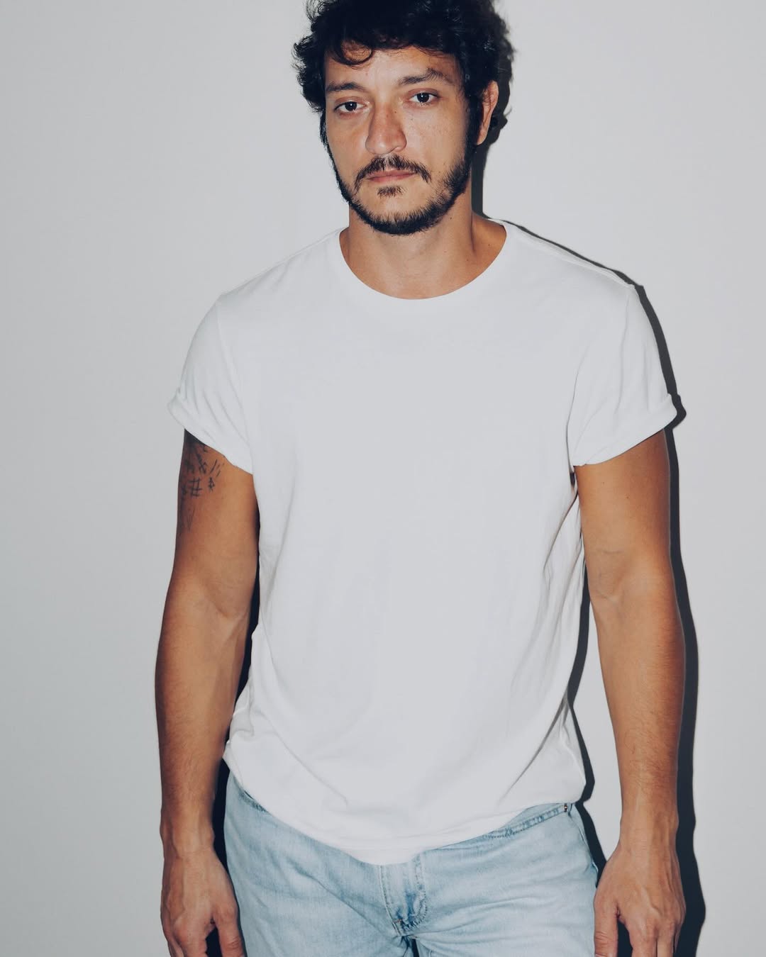 Débora Nascimento dá unfollow em Allan Souza após assumir romance