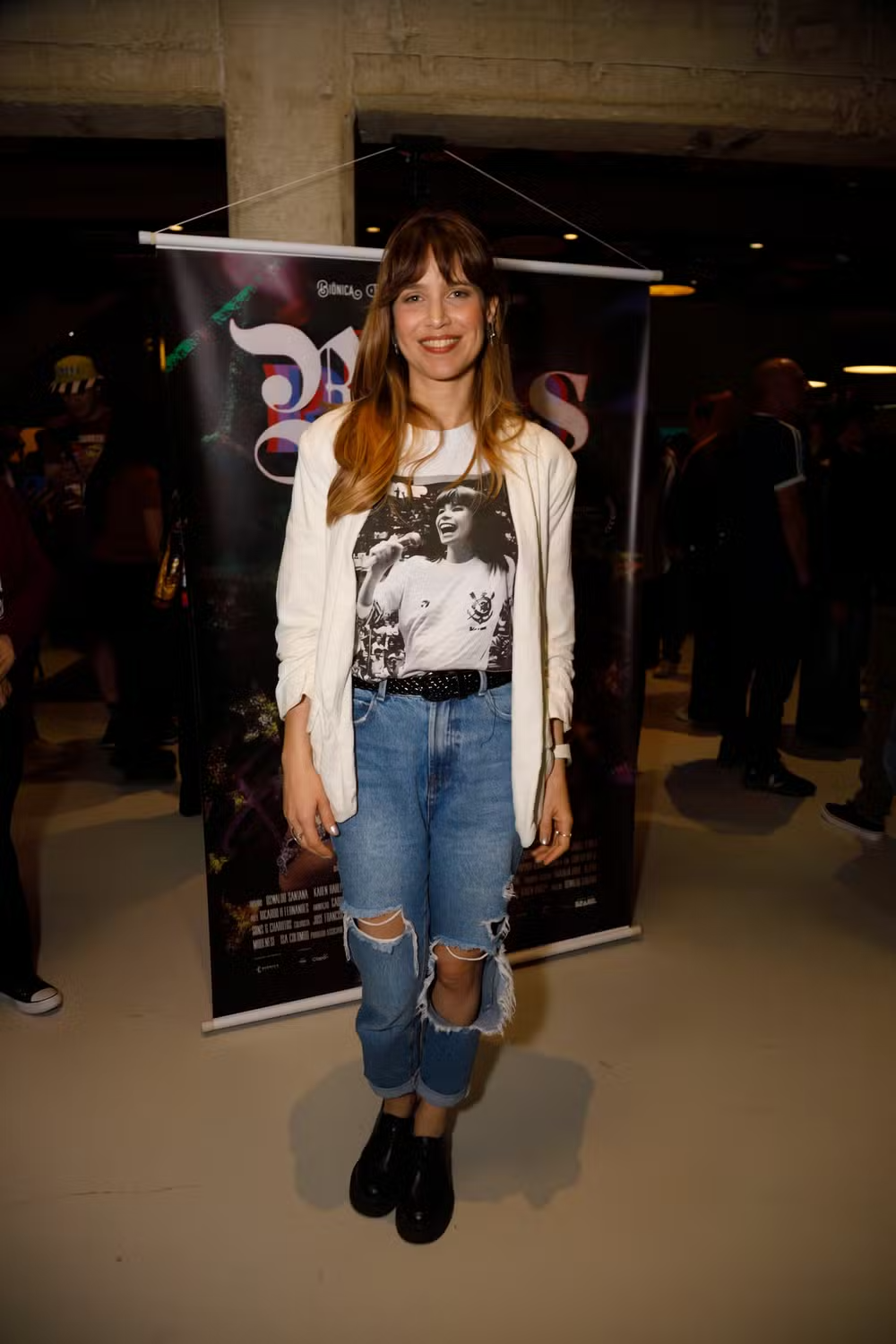 Famosos marcam presença na pré-estreia de novo documentário sobre Rita Lee