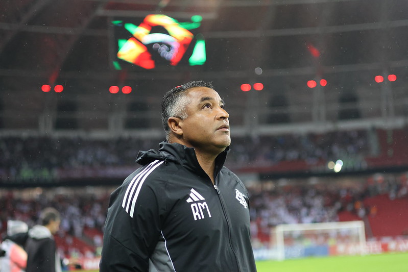 Técnico Roger Machado precisará de reforços para o restante da temporada (Foto: reprodução/Equipe do Inter sofreu com lesões nas últimas semanas
