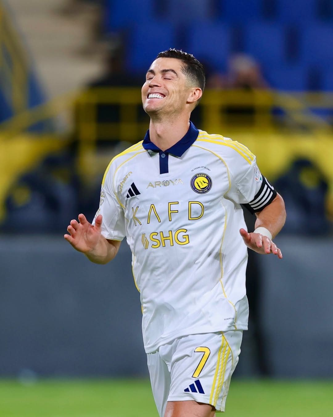 Cristiano Ronaldo renova com o Al Nassr e segue até 2027