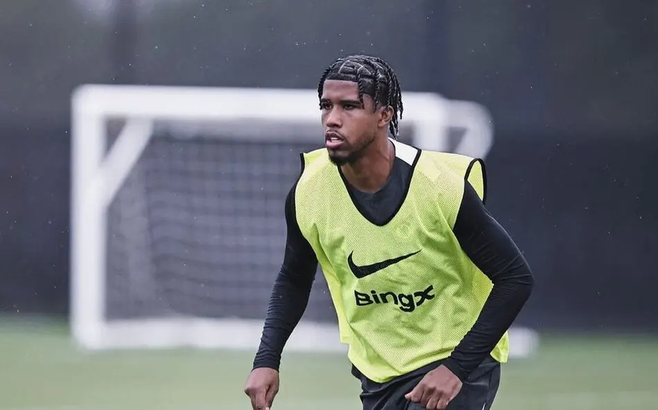 Andrey Santos vive grande fase e pode estrear pelo Chelsea no Mundial de Clubes Andrey Santos vive grande fase e pode estrear pelo Chelsea no Mundial de Clubes