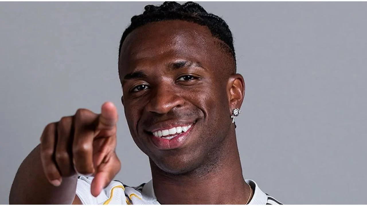 Xabi Alonso faz sua estreia contra o Al Hilal e espera evolução do time na competição