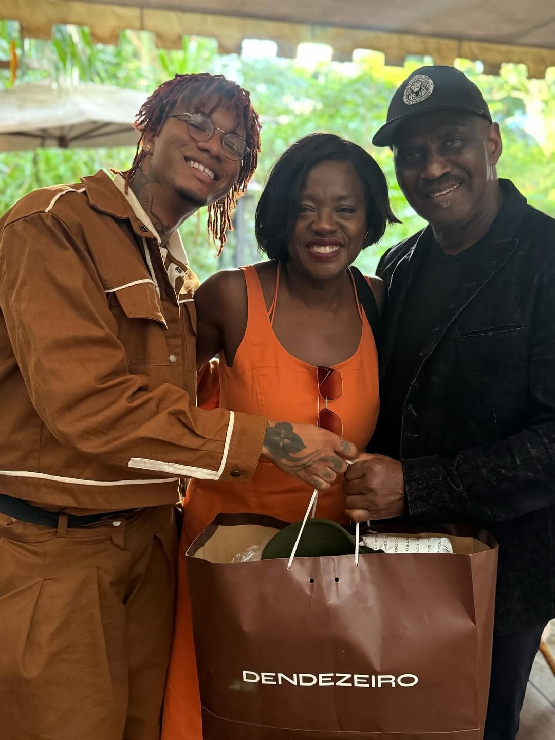 Dendezeiro fortalece laços com Viola Davis e celebra a potência da moda brasileira