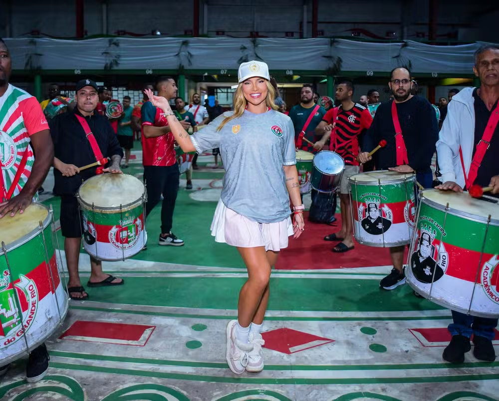 Virginia enfrenta enxurrada de críticas em ensaio da Grande Rio