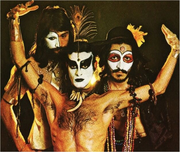 Ney Matogrosso ressignifica a moda e desafia convenções há cinco décadas