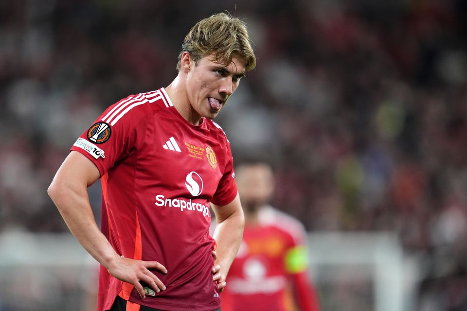 Hojlund pode trocar o United pelo Napoli após lesão de Lukaku