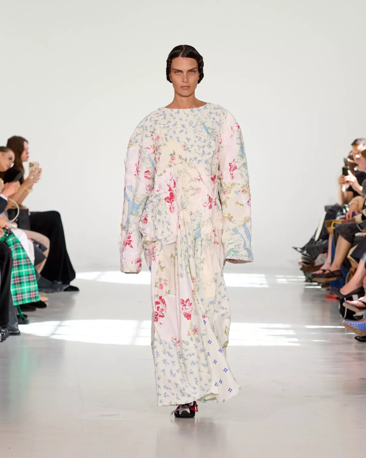 Coleção SS26 de Rave Review 