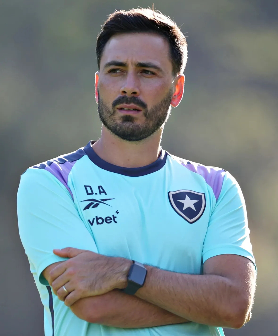 Davide Ancelotti assume o comando do Botafogo e promete inovação Filho de Carlo Ancelotti, Davide em seu primeiro treino