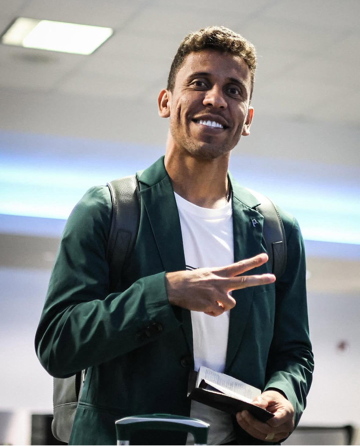 Marcos viaja para porto Alegre