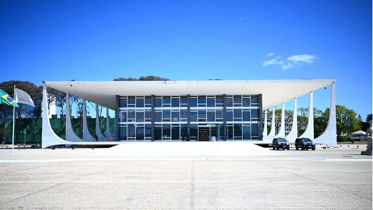 STF mantém direito a recusa de transfusões de sangue por motivos religiosos