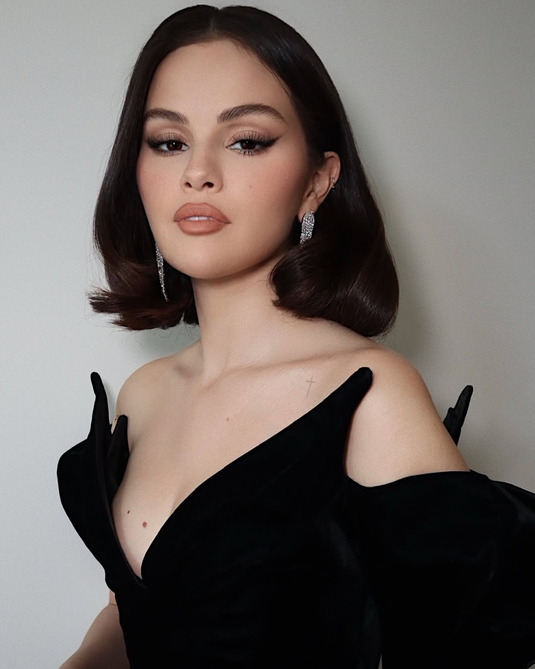 Hung Vanngo anuncia lançamento de sua própria marca de maquiagem