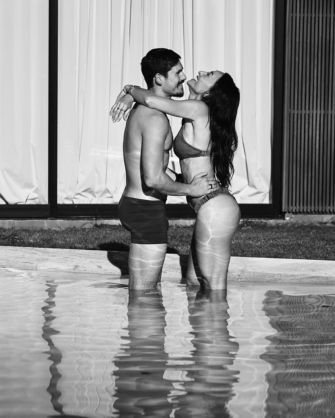 Sabrina Sato desfruta fim de semana romântico com Nicolas Prattes