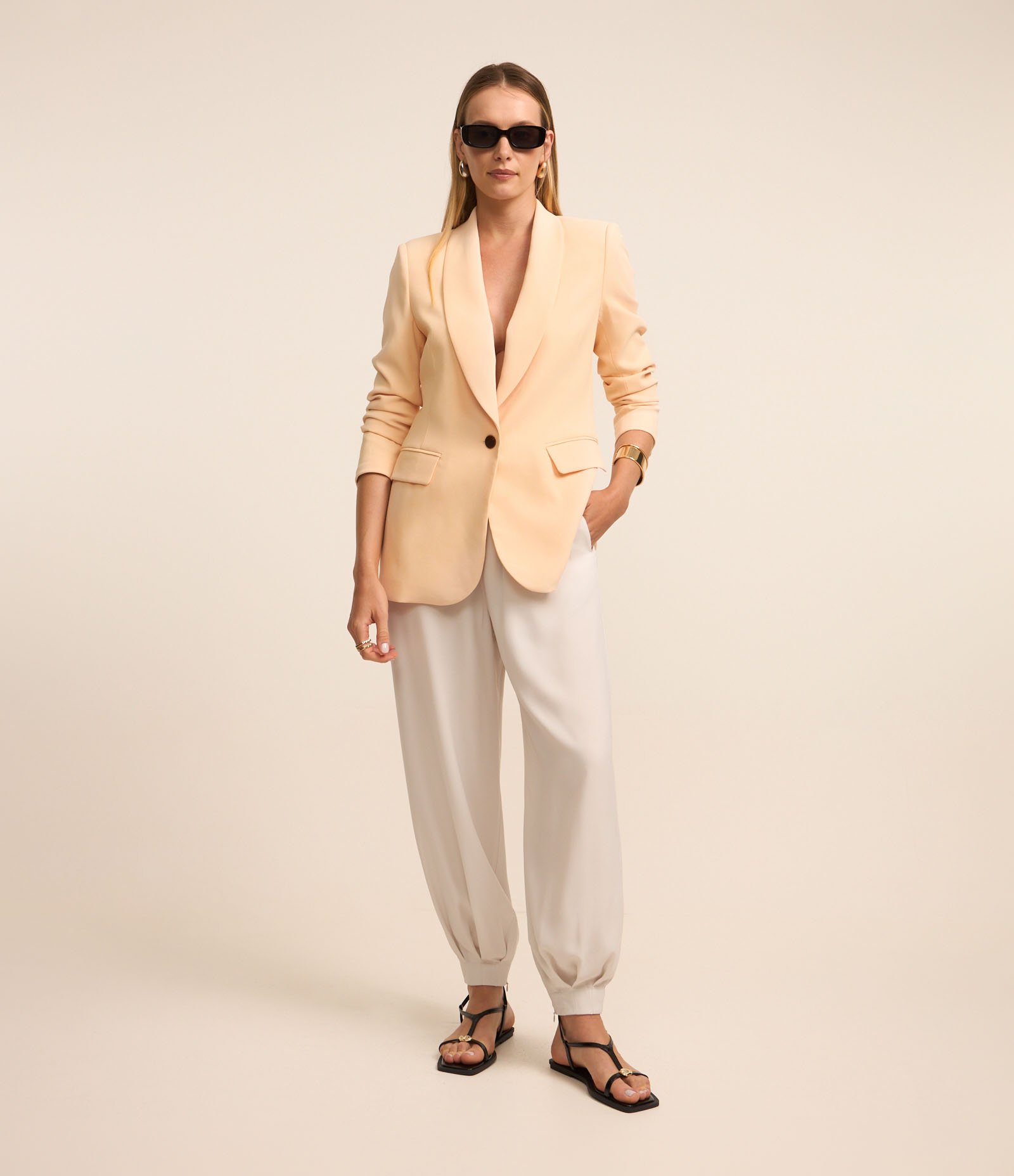 Calças de formatos diferentes: inspire os looks de inverno com estilo e conforto Calças de formatos diferentes: inspire os looks de inverno com estilo e conforto