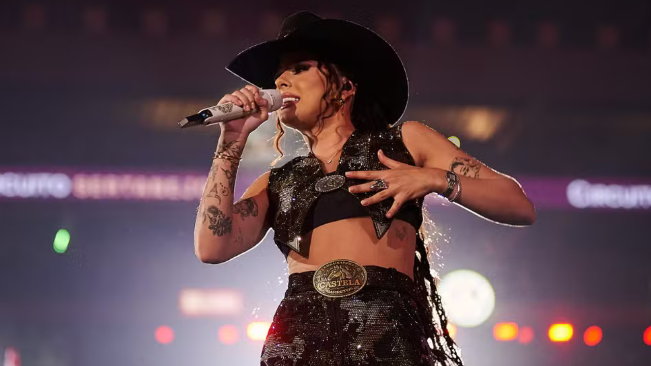 Foto destaque: Ana Castela na 70ª edição da Festa do Peão (Reprodução/Érico Andrade/g1)