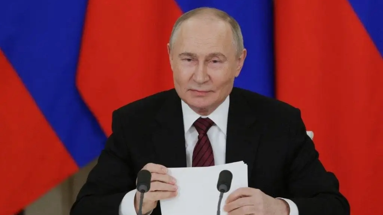 Vladimir Putin será vivido por Jude Law em “The Wizard of the Kremlin”