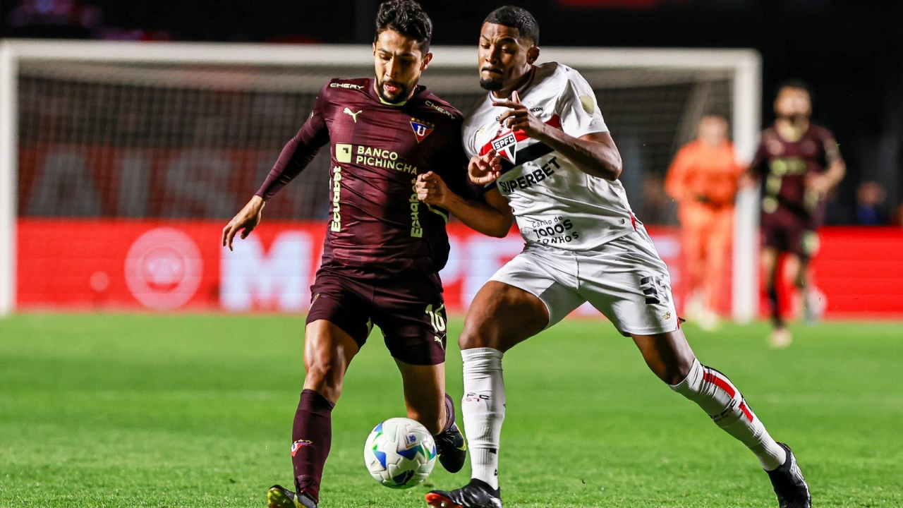 Foto destaque: São Paulo perde em casa para a LDU (Reprodução/X/Federação Equatoriana de Futebol)