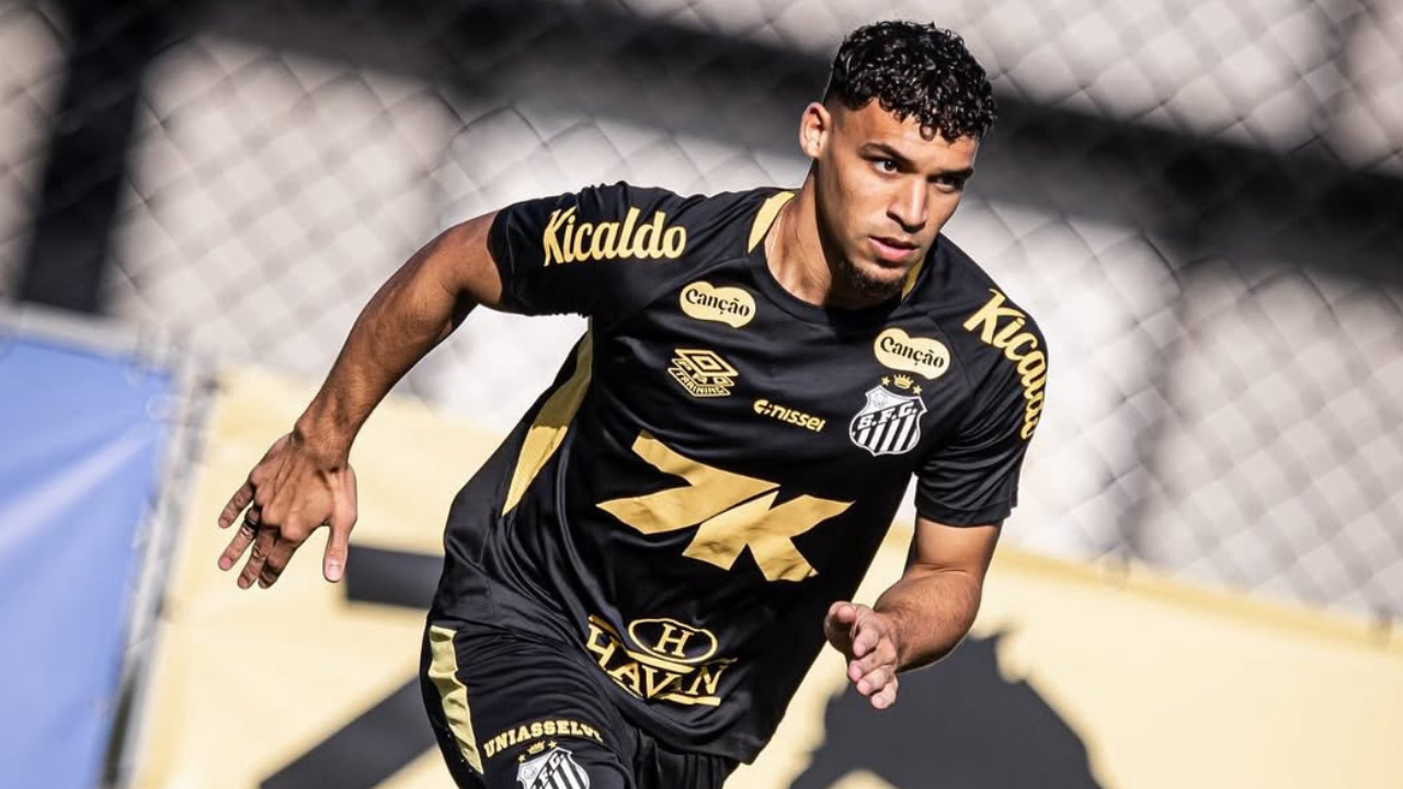 Santos perde meia Victor Hugo por lesão na coxa direita