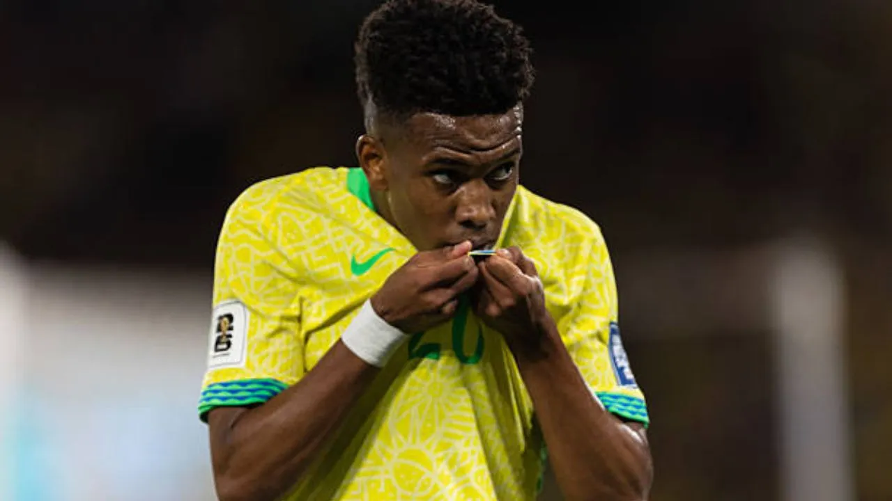 João Pedro fala que futuro do Estevão no clube inglês e no Brasil será como o de Vini Júnior