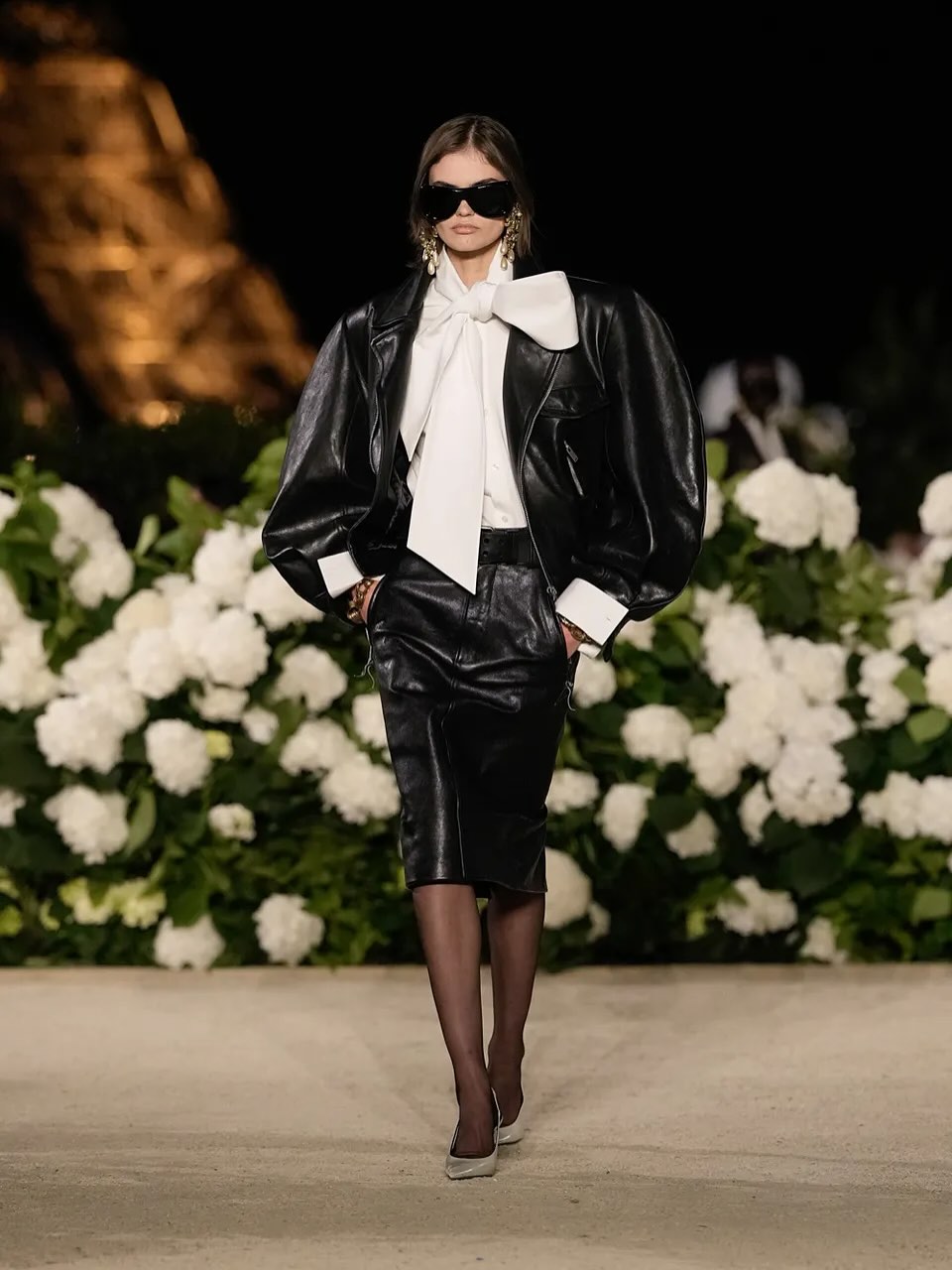 Saint Laurent apresenta sua coleção para primavera/verão 2026