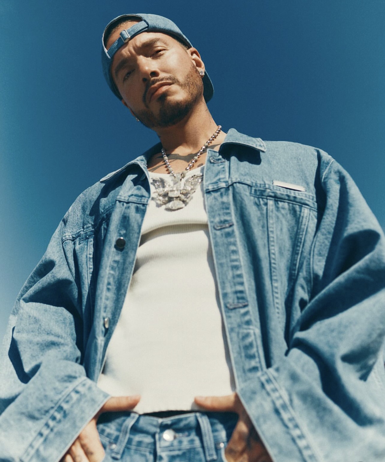 J Balvin fala sobre possível participação de Anitta no ‘The Town’