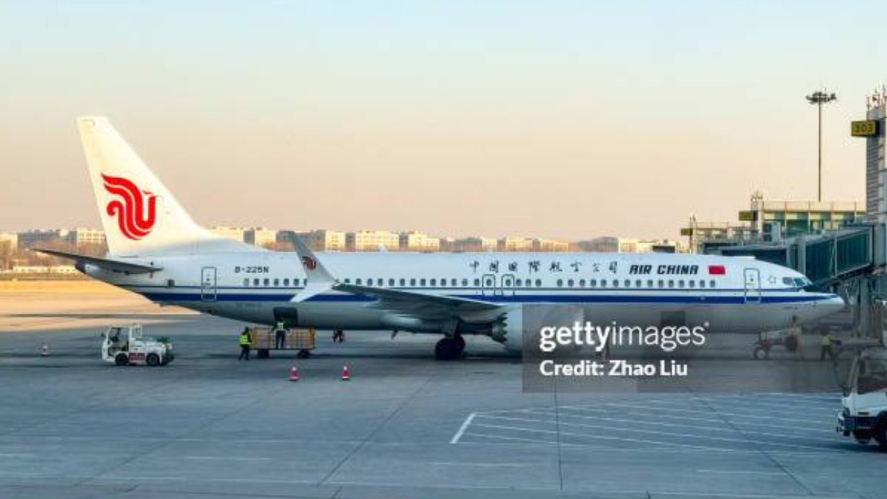 Bateria de lítio pega fogo e avião da Air China desvia para Xangai