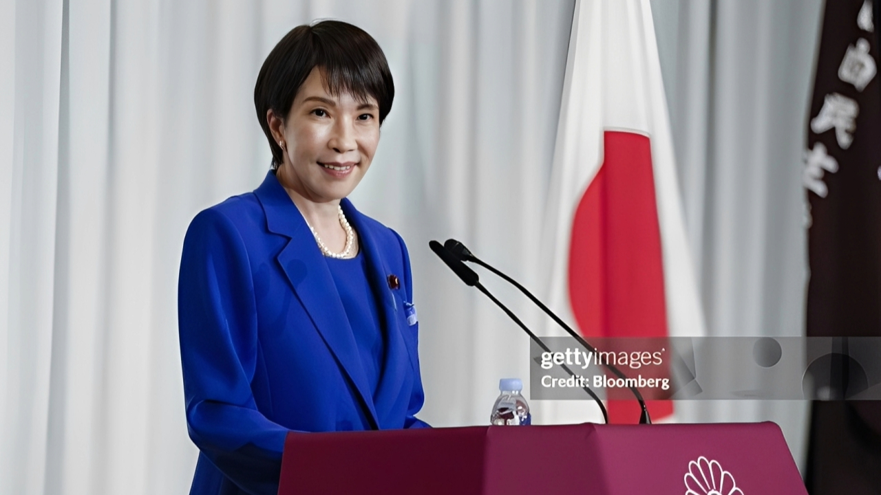 Japão elege Sanae Takaichi como sua primeira governante mulher