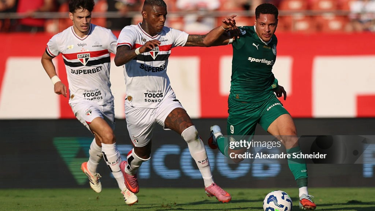 São Paulo e Palmeiras no último clássico | Reprodução/Getty Images Embed/Alexandre Schneider