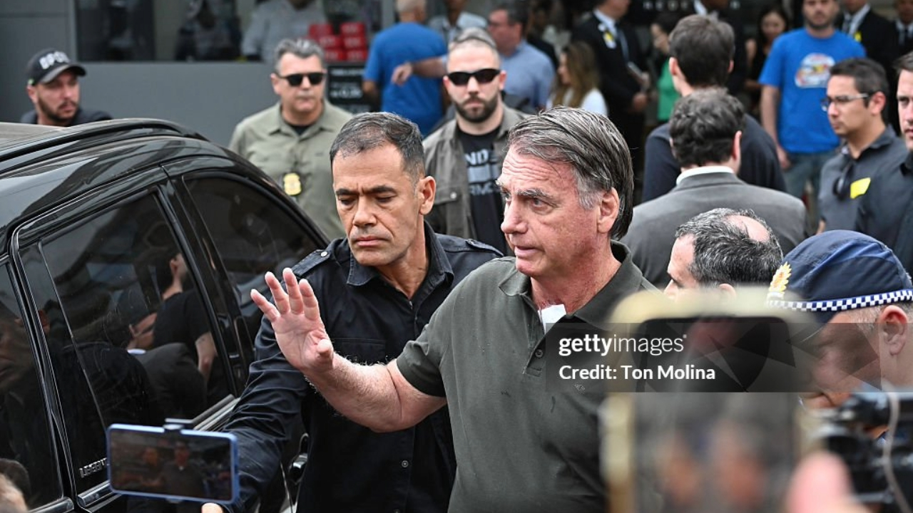 Ex-presidente Bolsonaro pede ao STF para comemorar aniversário da filha