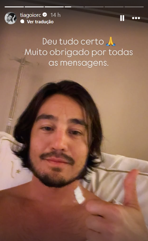 Tiago Iorc publica foto após internação de emergência
